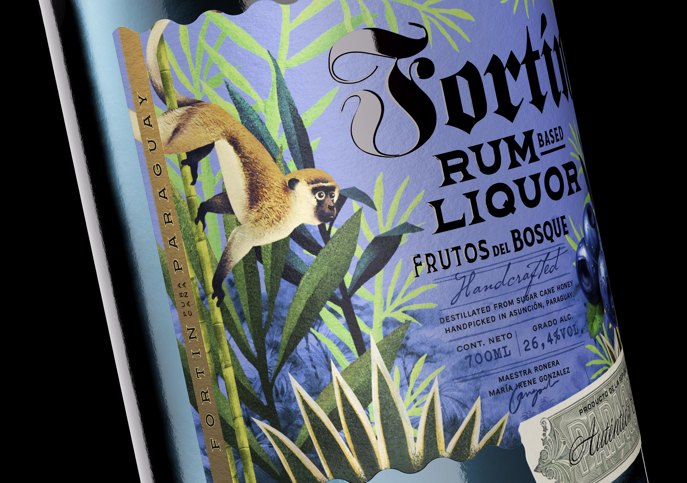 Close-up of Fortín Rum Frutos del Bosque label with tropical wildlife illustration and premium textured packaging design.